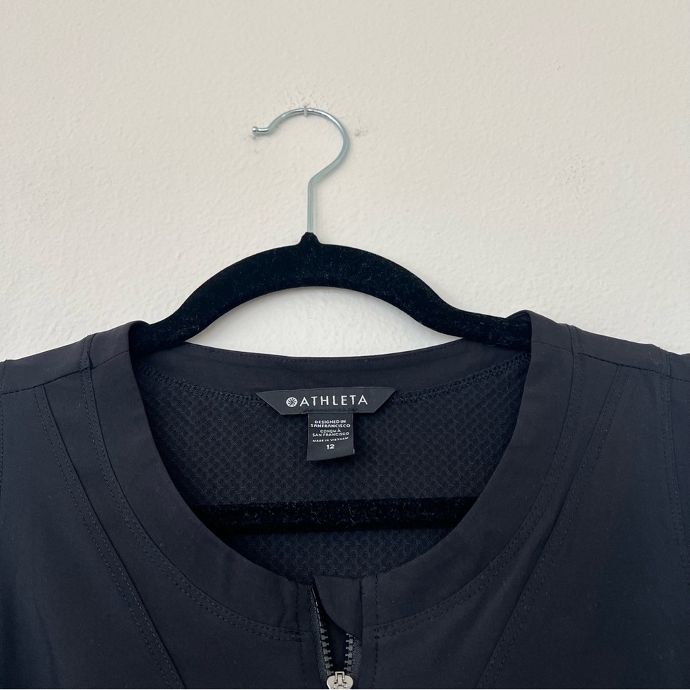 Athleta Venture Out Dress in Black - Picture 7 of 16
